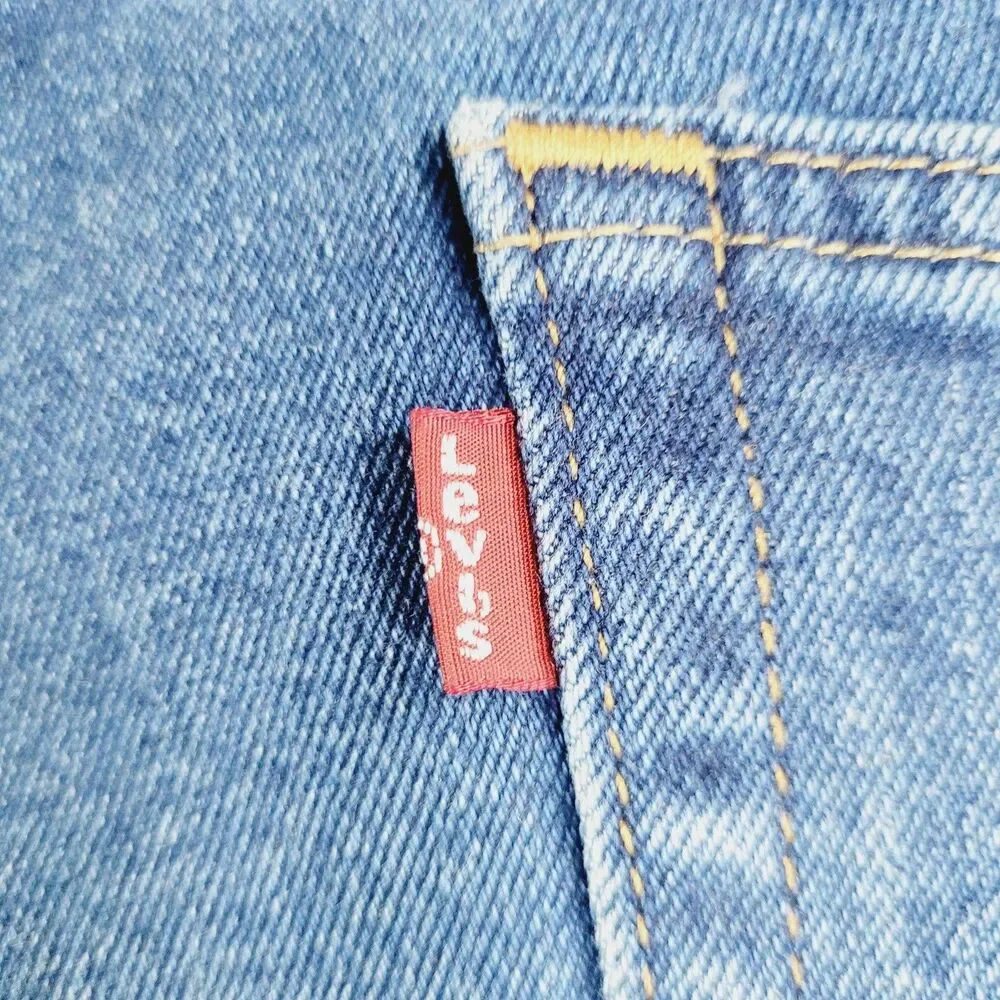 Levi's 505 Jeans Mens 32x30 Blue Med Wash Regular Straight Zip Fly Stretch Denim